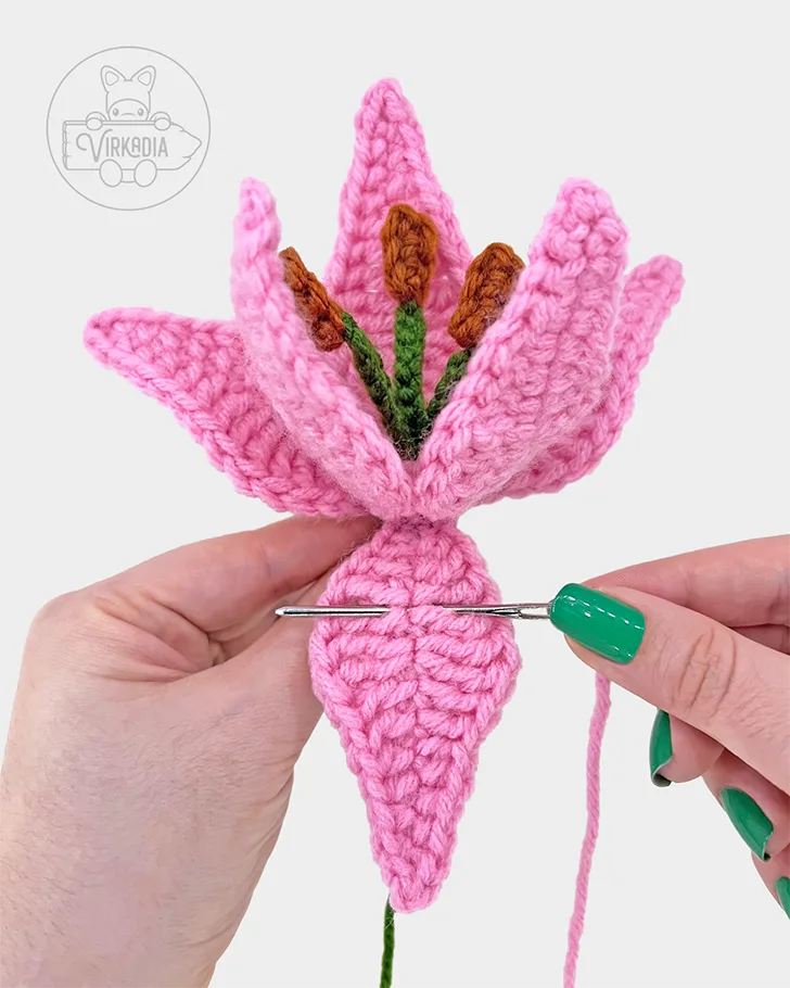 free crochet lily pattern tutorial of how to sew the petals together part one