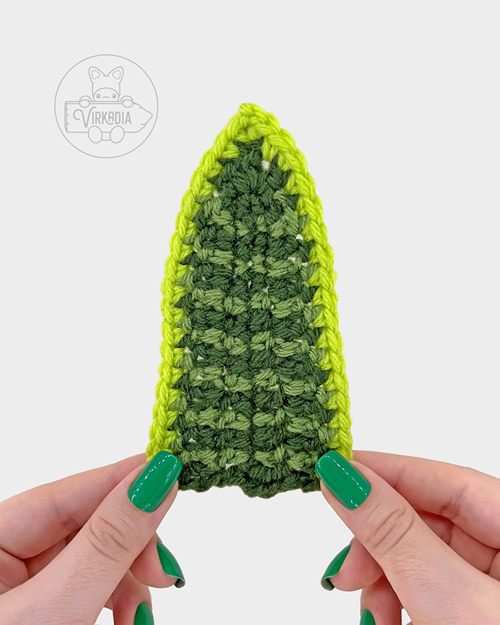 crochet snake plant amigurumi pattern tutorial of how the finished large leaf should look