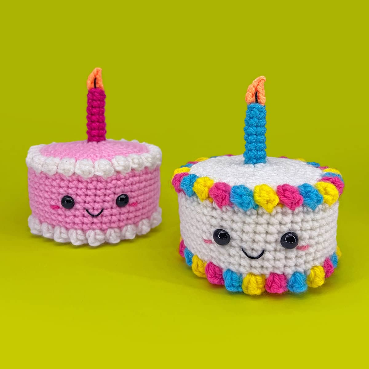 free crochet birthday cake amigurumi plushies for DIY birthday gifts, holiday celebrations, and party decorations