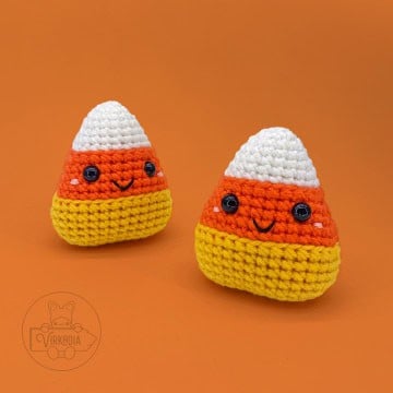 free crochet candy corn amigurumi plushies for Halloween decorations, DIY fall decor, and handmade gifts