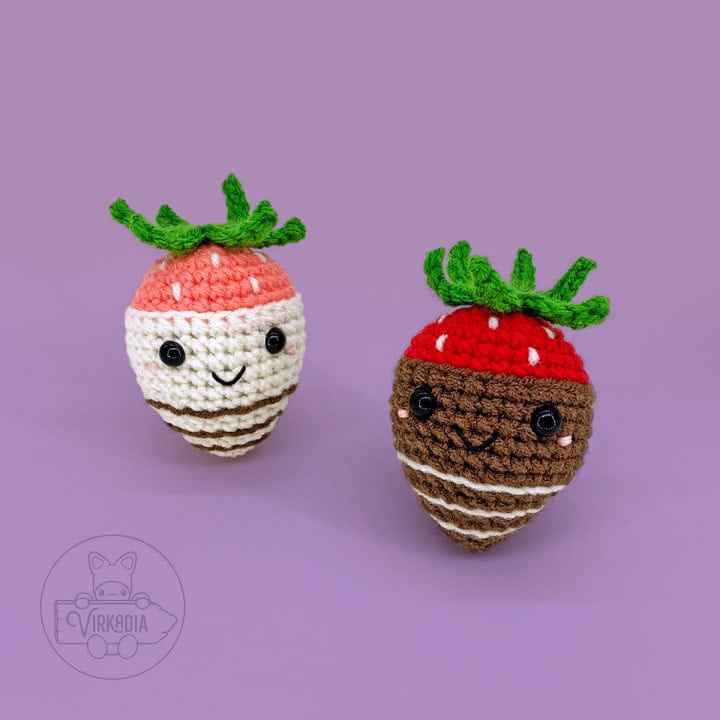 free crochet chocolate covered strawberry amigurumi plushies for Valentine's Day decorations, romantic crafts, food decor, and DIY anniversary gifts