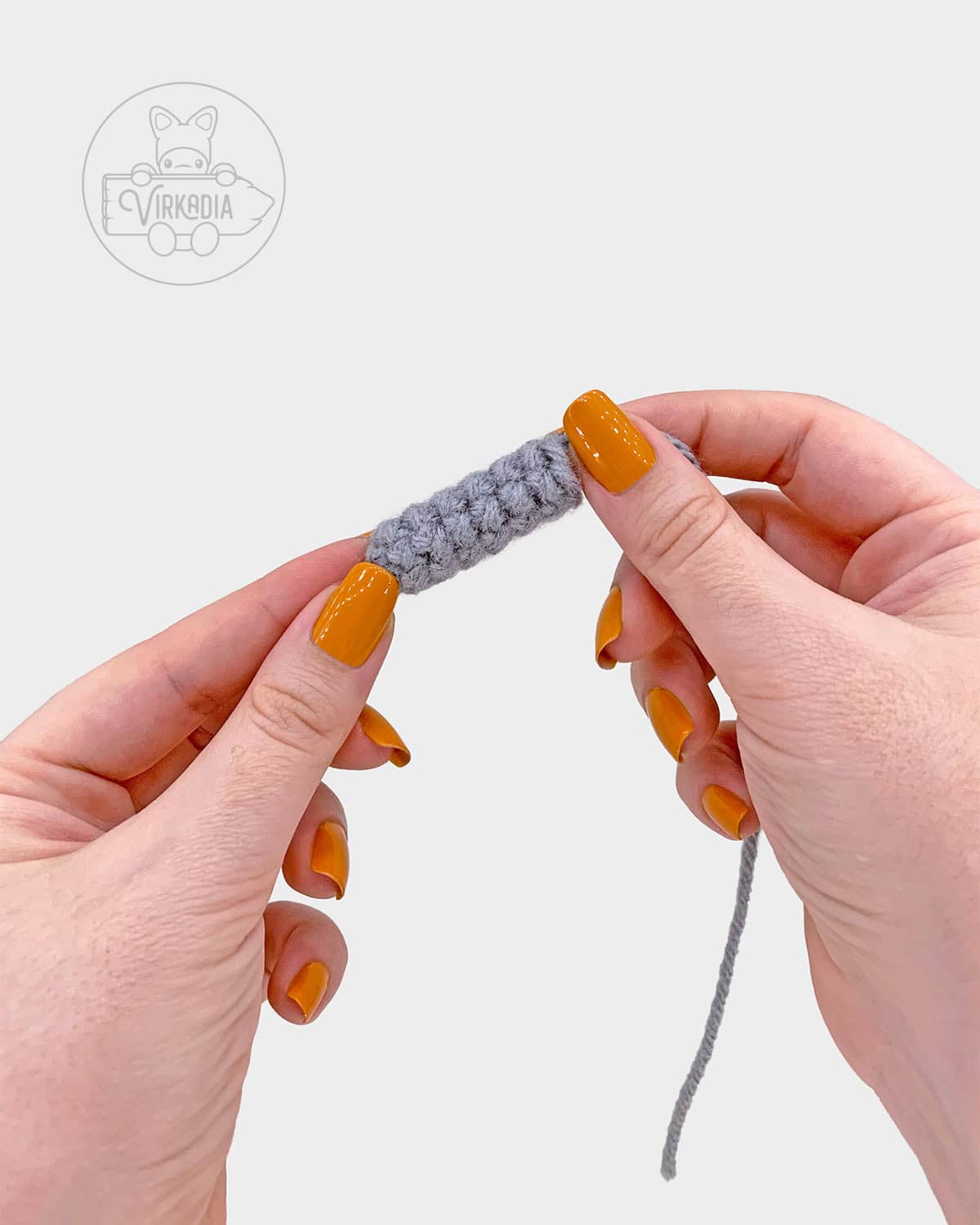 free amigurumi pattern tutorial of how the arm should look
