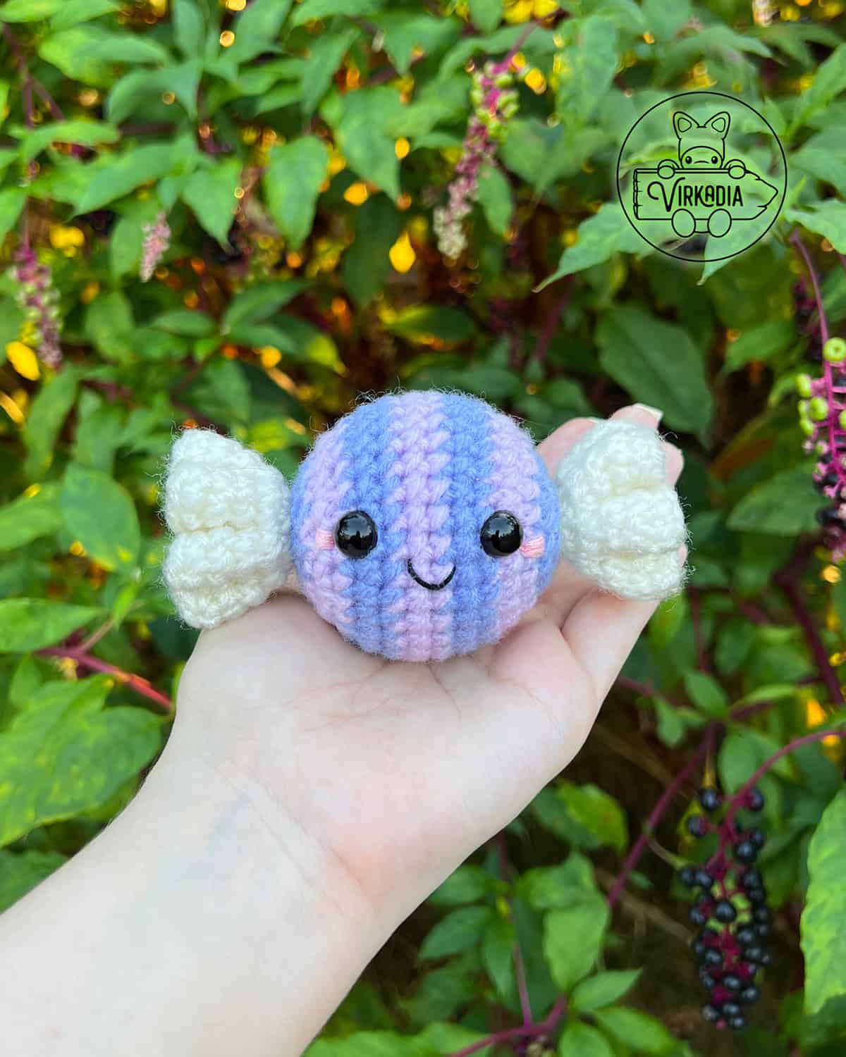 candid shot of free crochet candy amigurumi plushie for Halloween decorations, DIY fall decor, and handmade gifts