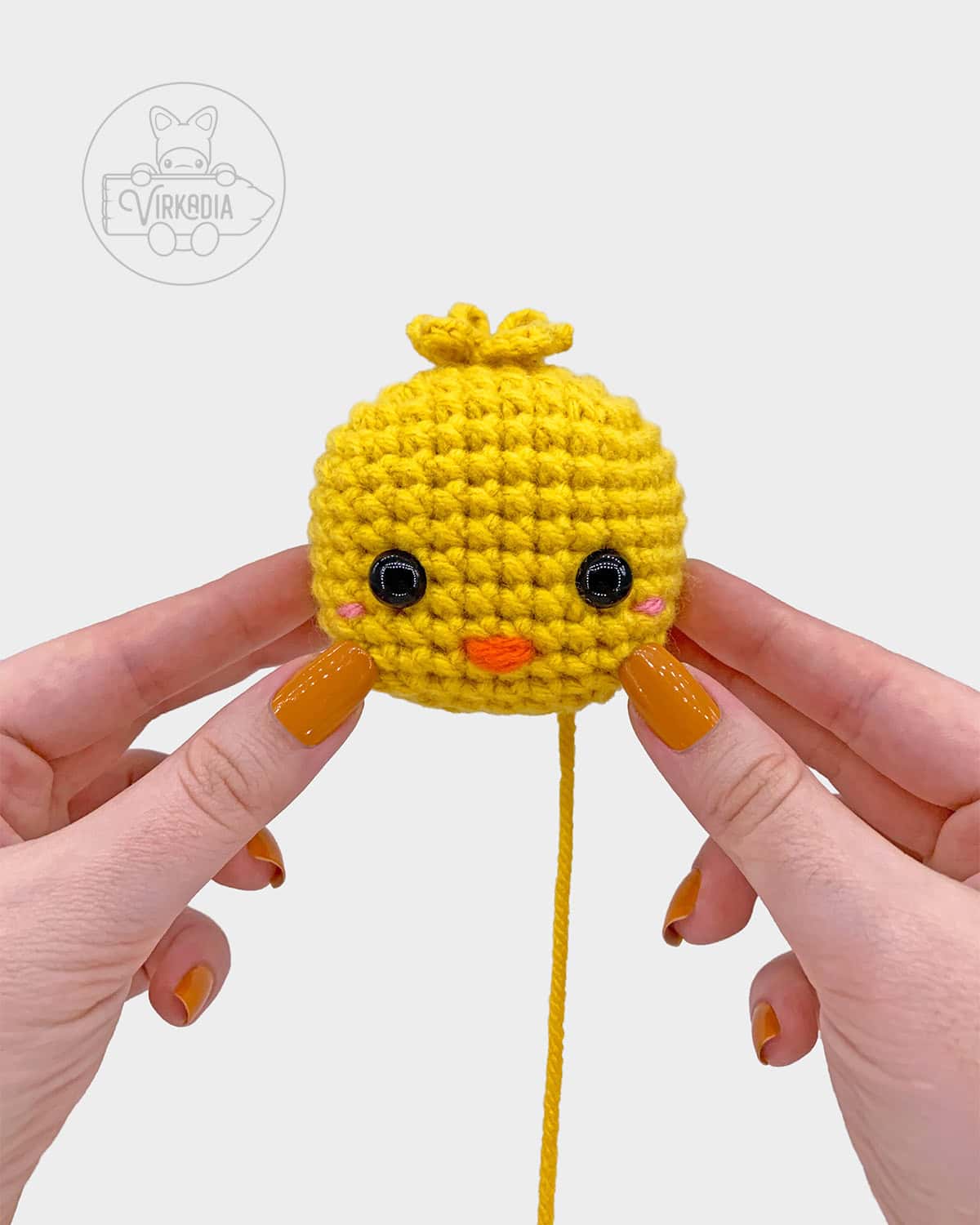 free crochet chick amigurumi pattern tutorial of how the head should look