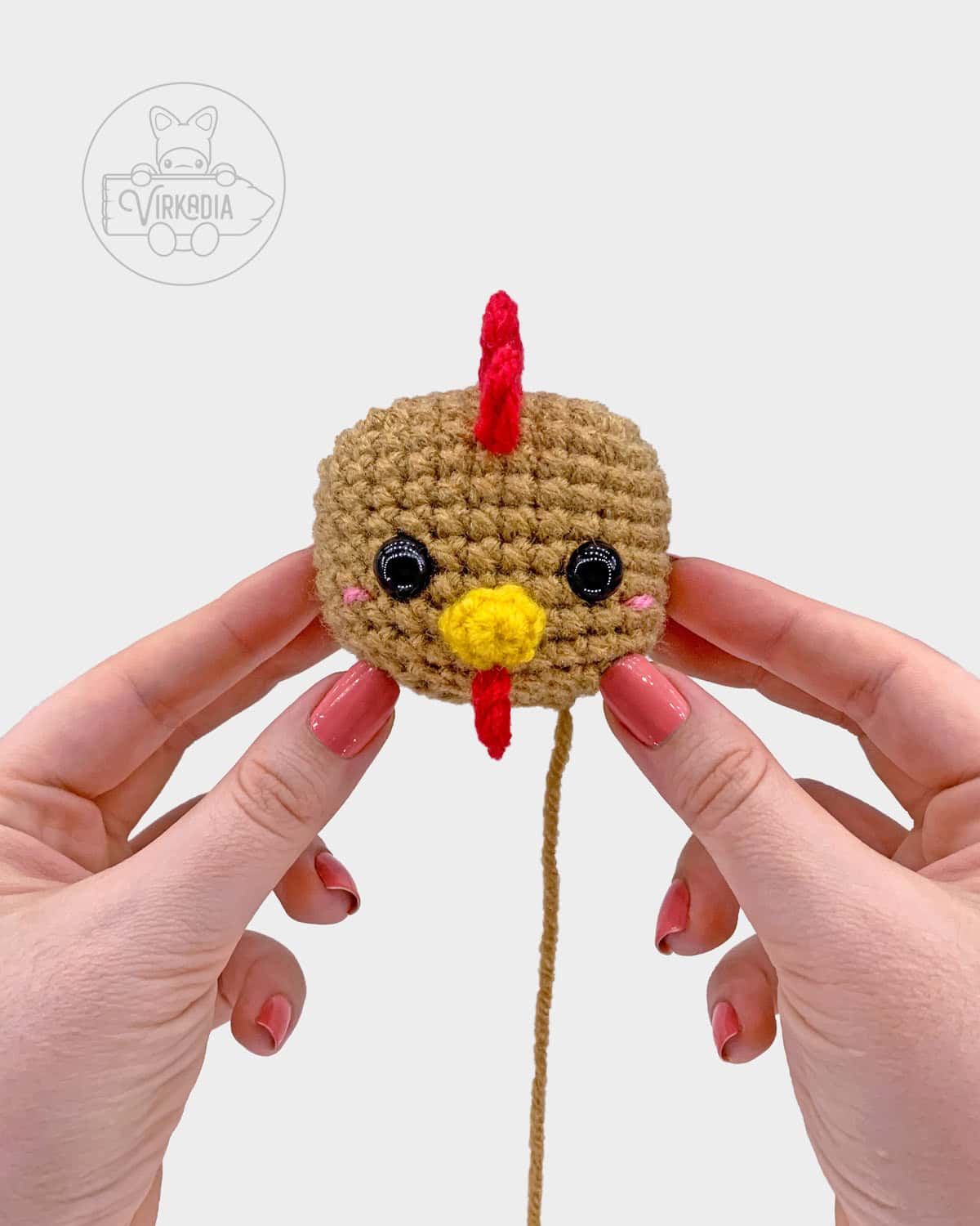 free crochet chicken amigurumi pattern tutorial of how the finished head should look