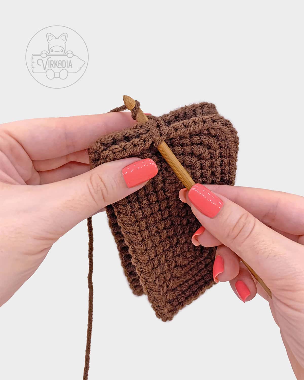 free amigurumi pattern tutorial of how to attach both layers together