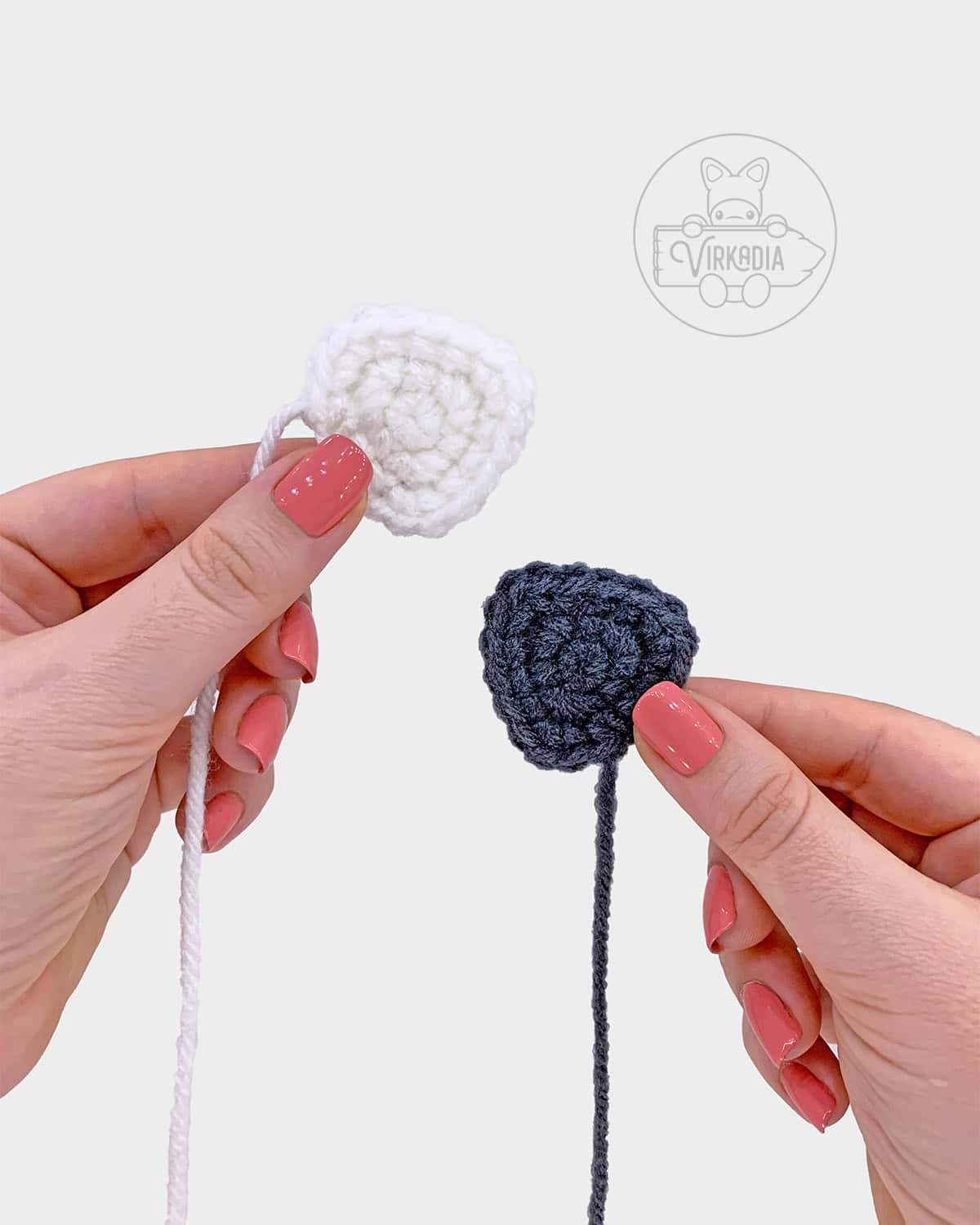 free amigurumi pattern tutorial of what the ears should look like
