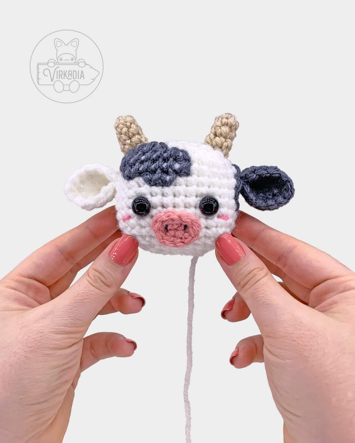 free crochet cow amigurumi pattern tutorial of how the finished head should look