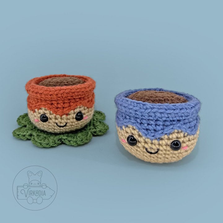 free crochet flower pot amigurumi plushies for floral decorations, DIY gifts, spring crafts, and plant decor