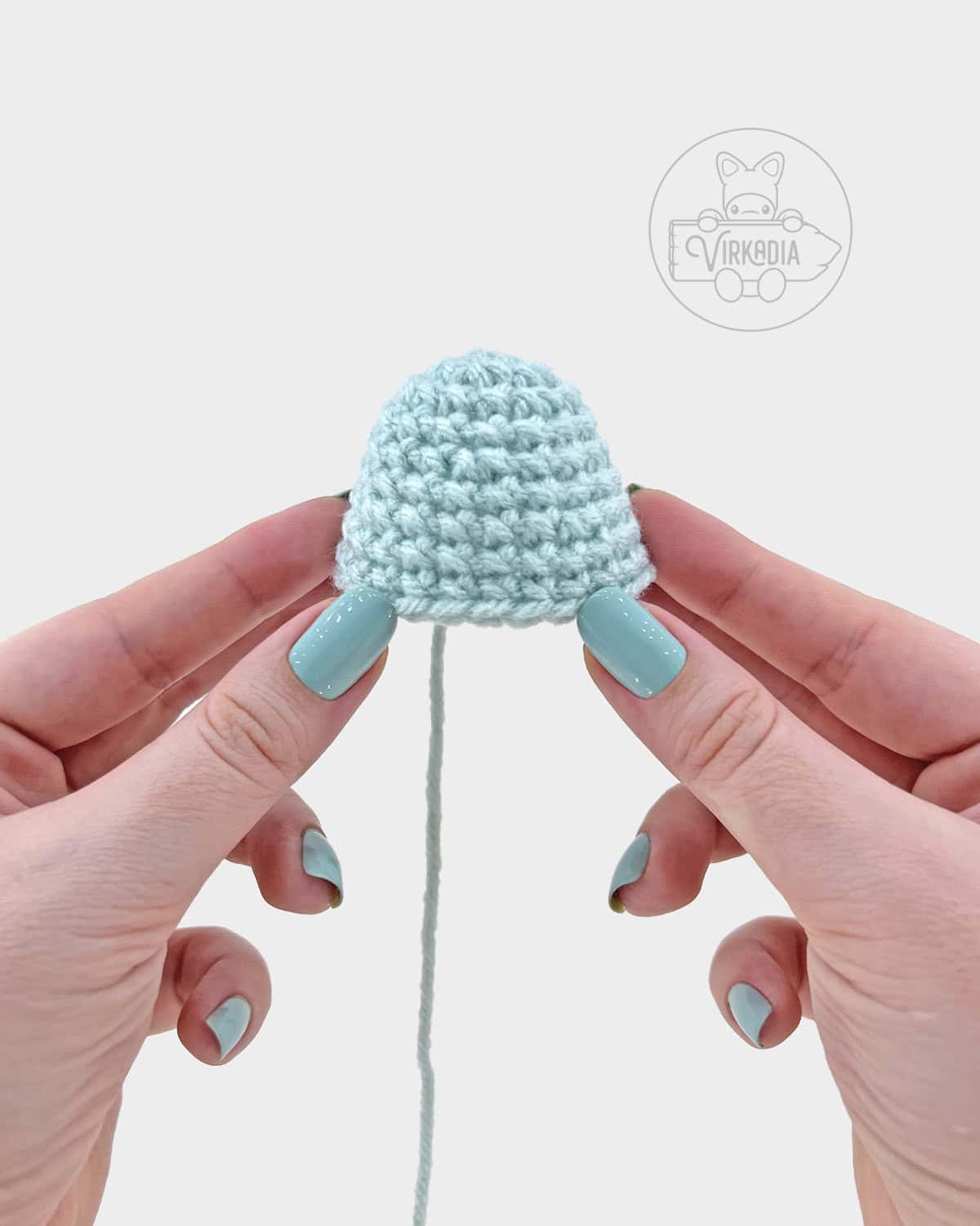 free amigurumi tutorial of how the first 9 rounds should look