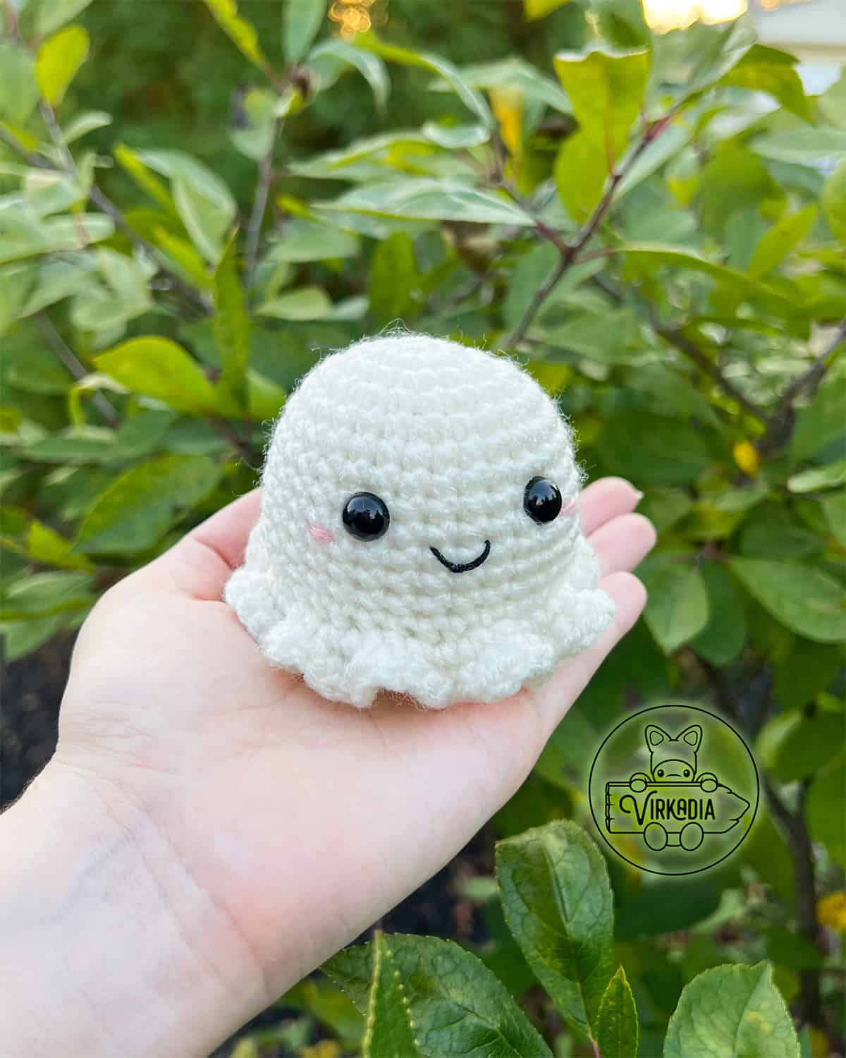 candid shot of free crochet ghost amigurumi plushie for Halloween decorations, DIY fall decor, and handmade gifts