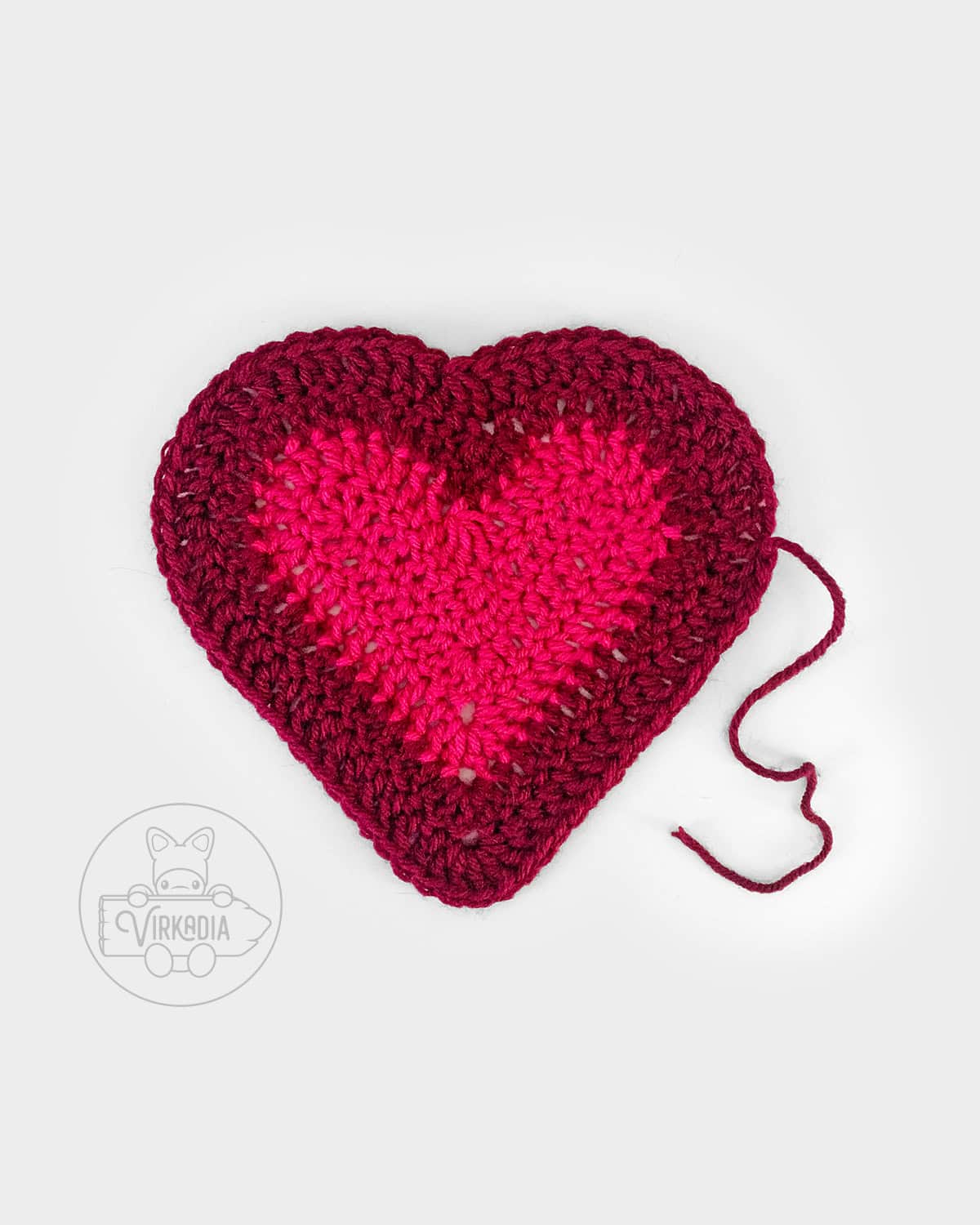 free crochet heart sweater tutorial of the first 4 rounds