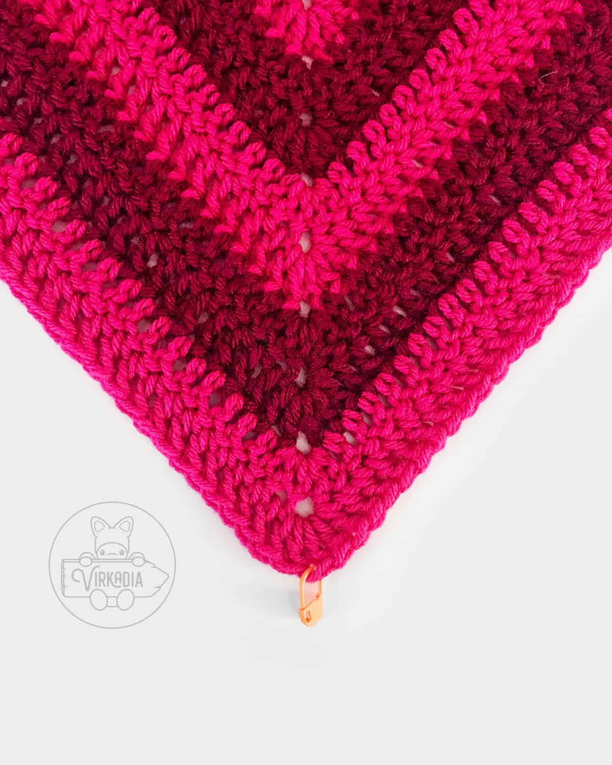free crochet tutorial of where to add the stitch marker