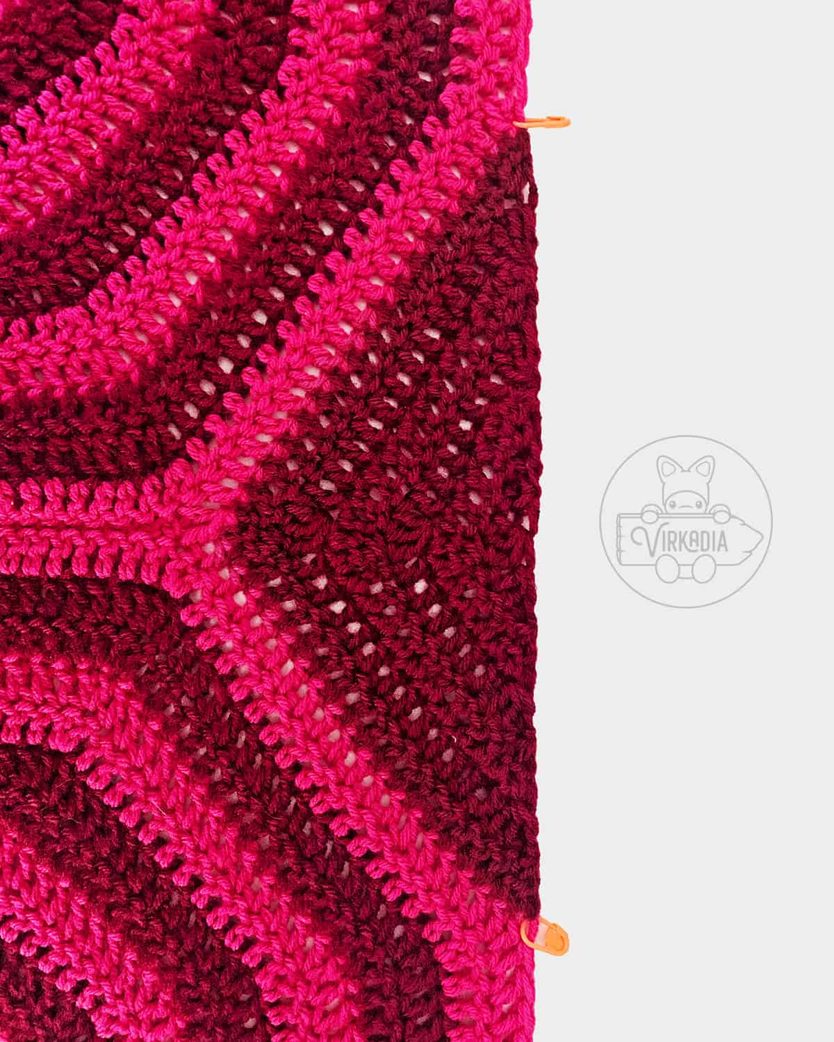 free crochet tutorial of how to fill in the center cutout