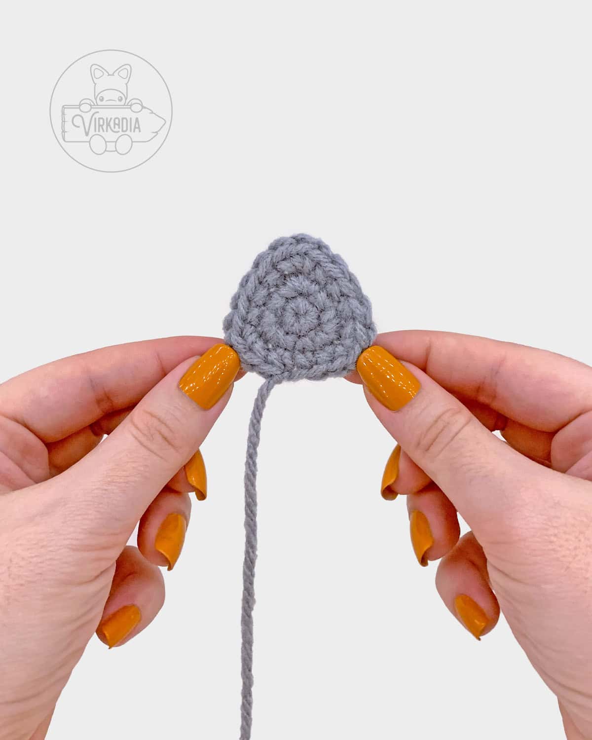 free amigurumi pattern tutorial of how the ear should look