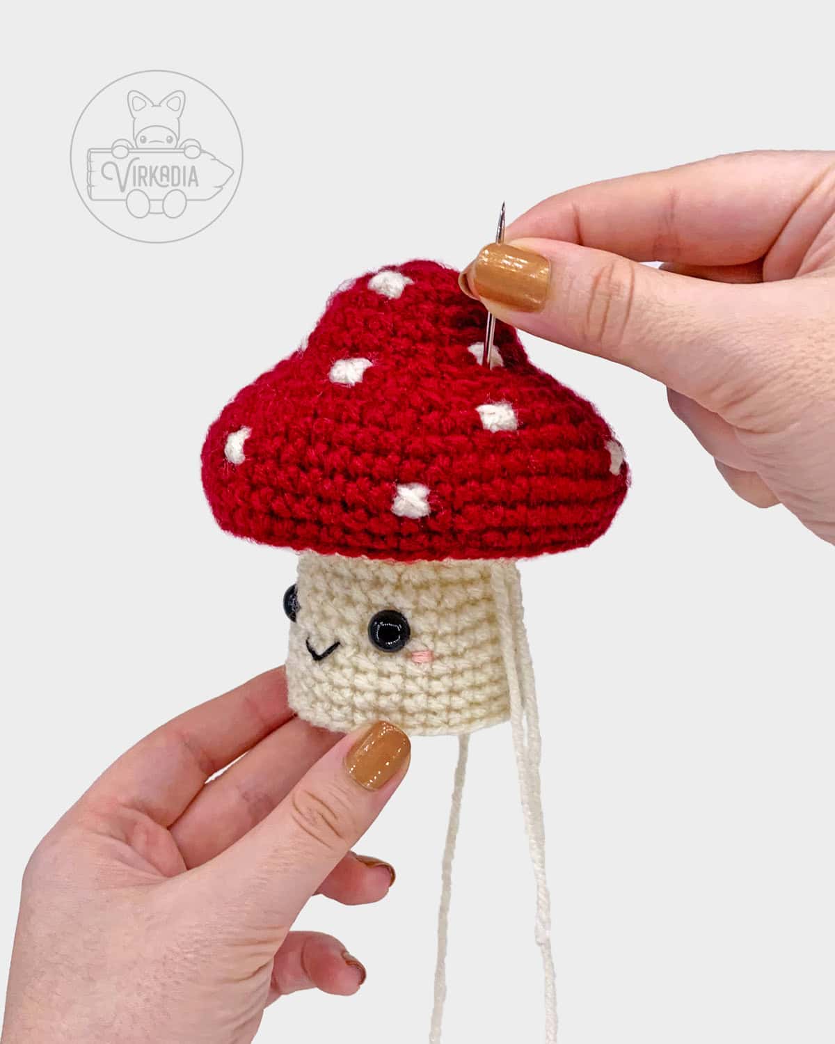 free crochet mushroom amigurumi pattern tutorial of how to shape the cap