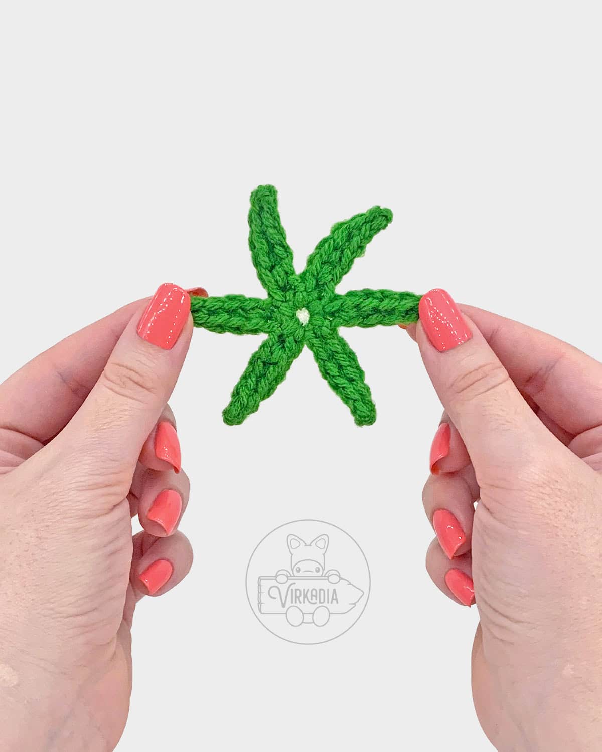 free amigurumi pattern tutorial of how the fruit leaves should look