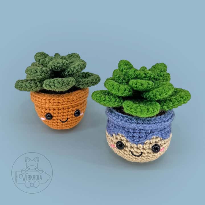 free crochet succulent amigurumi plushies for summer decorations, DIY gifts, spring crafts, and plant decor