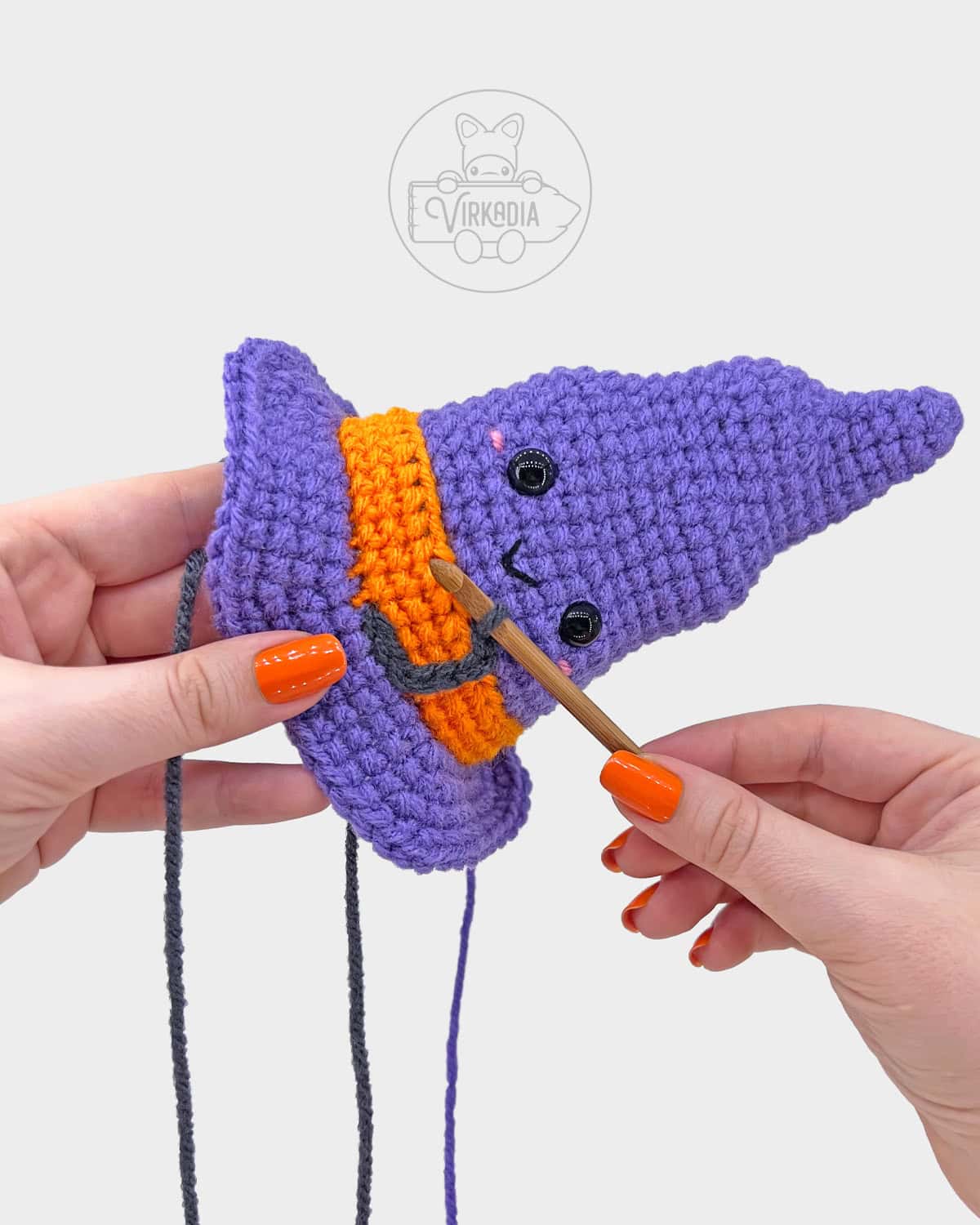 free crochet witch hat amigurumi tutorial of how to add the buckle embellishment using surface crochet