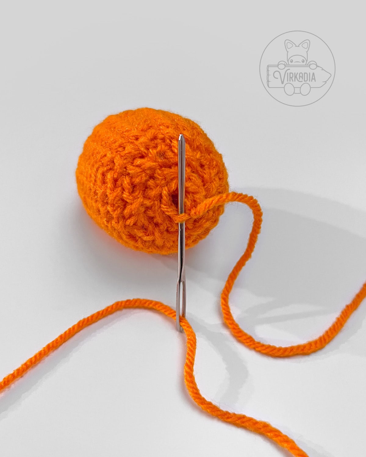 how to sew the bottom of the amigurumi closed