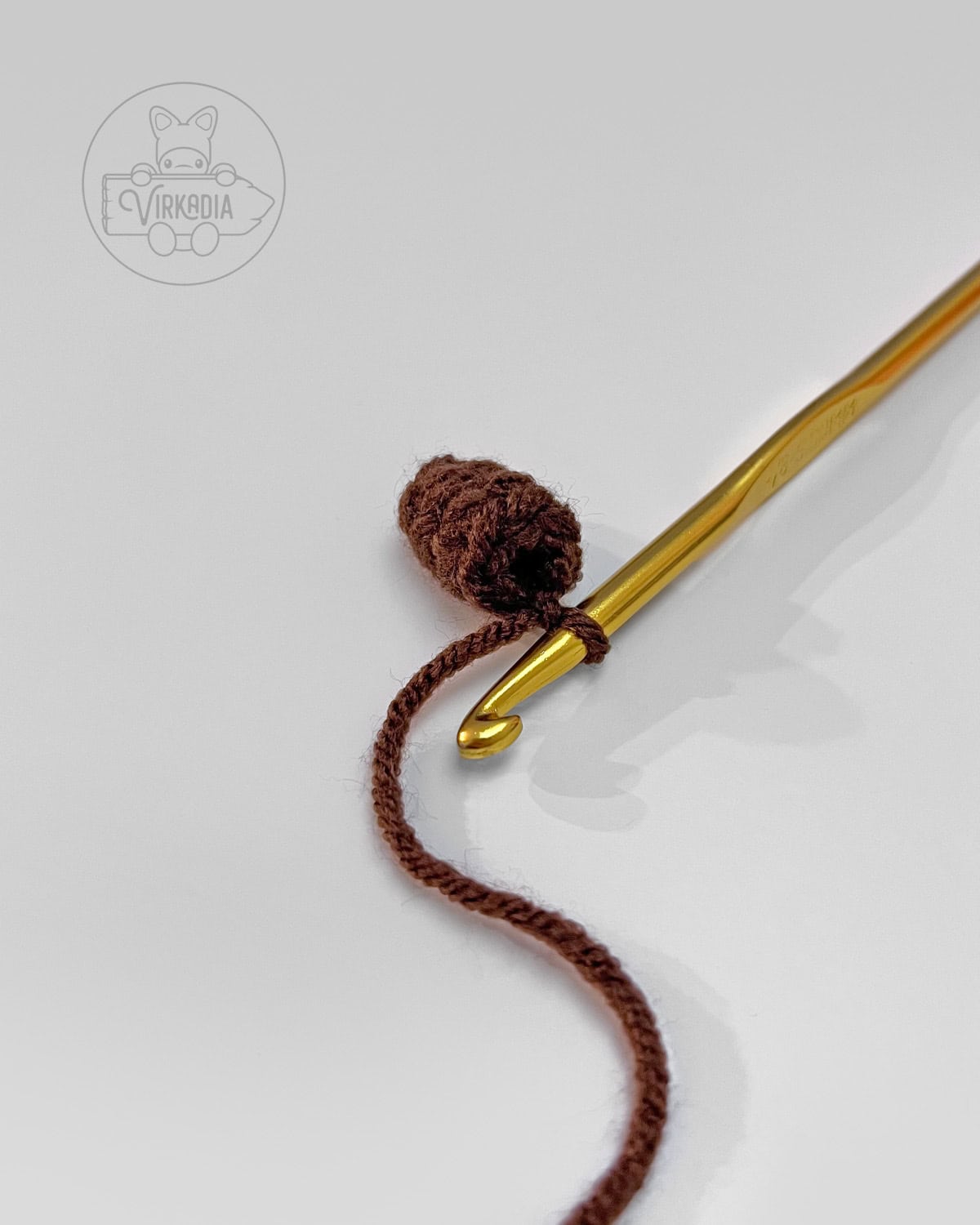 what the beginning stem of your amigurumi should look like