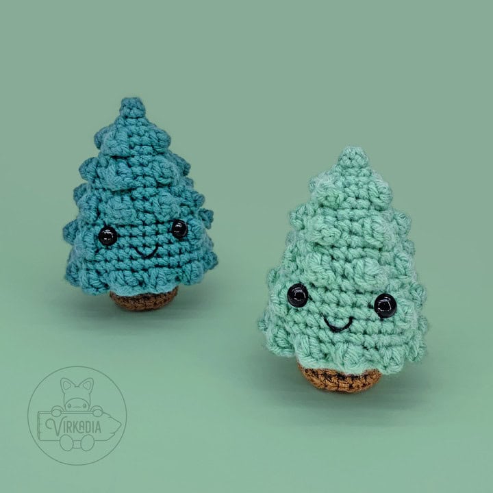 crochet pine tree amigurumi plushies for Christmas decorations, DIY winter decor, and handmade holiday gifts