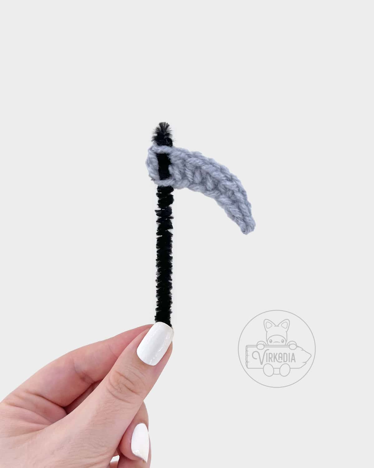 crochet grim reaper amigurumi pattern tutorial of how the finished scythe should look