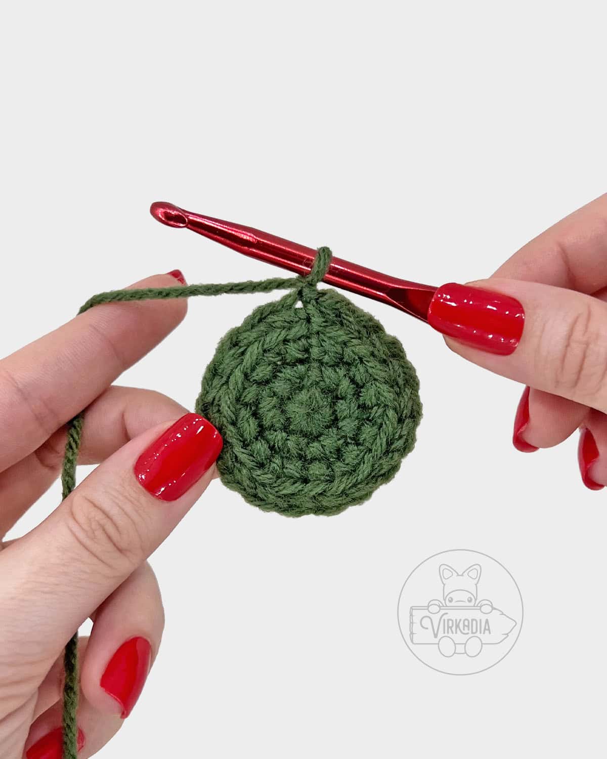 free amigurumi pattern tutorial of how round 4 should look