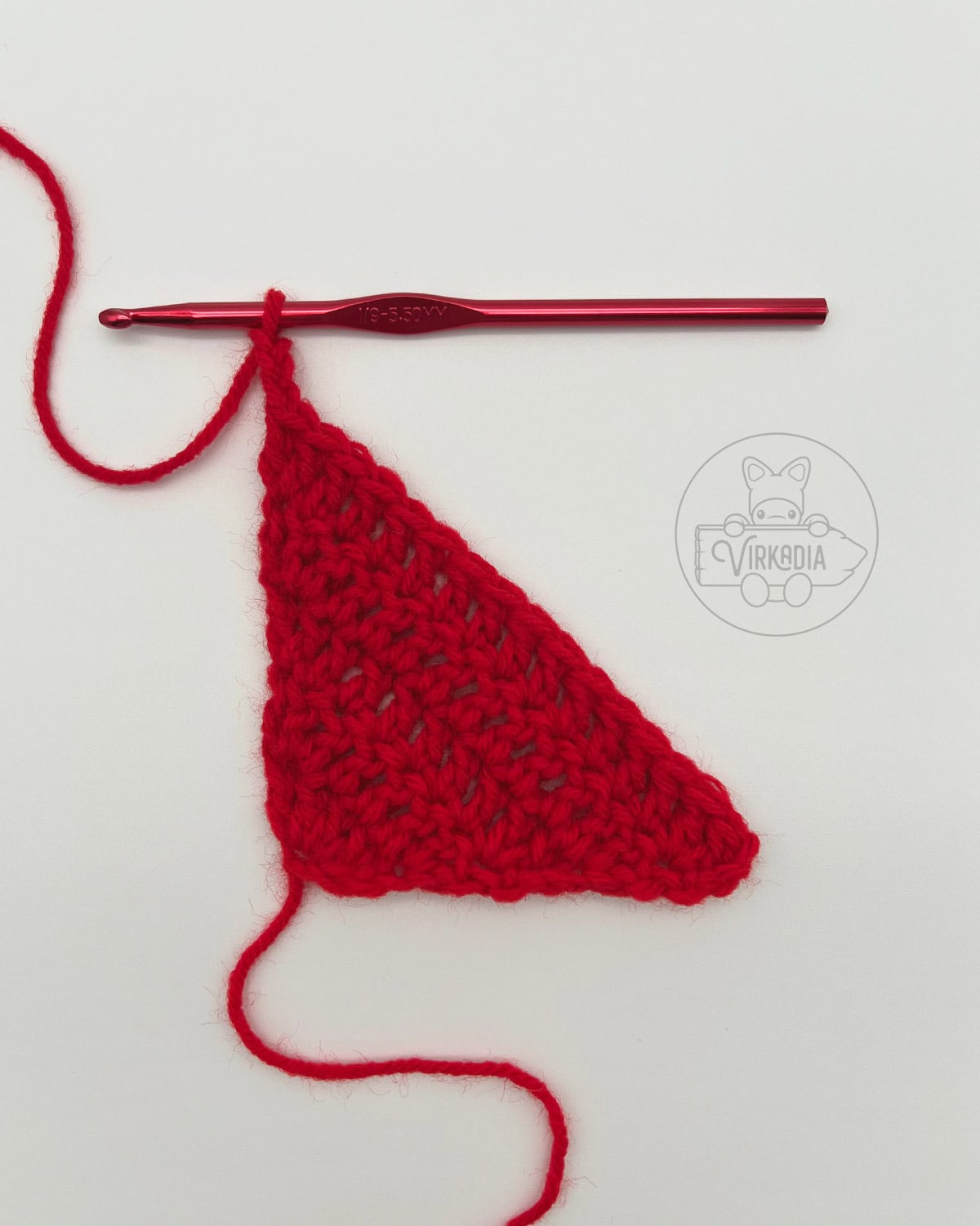 free striped scarf pattern tutorial of how the first 5 rounds should look