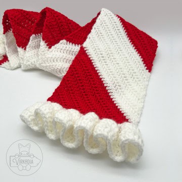 crochet peppermint scarf for Christmas accessories, DIY holiday clothing, winter crafts, and handmade gifts