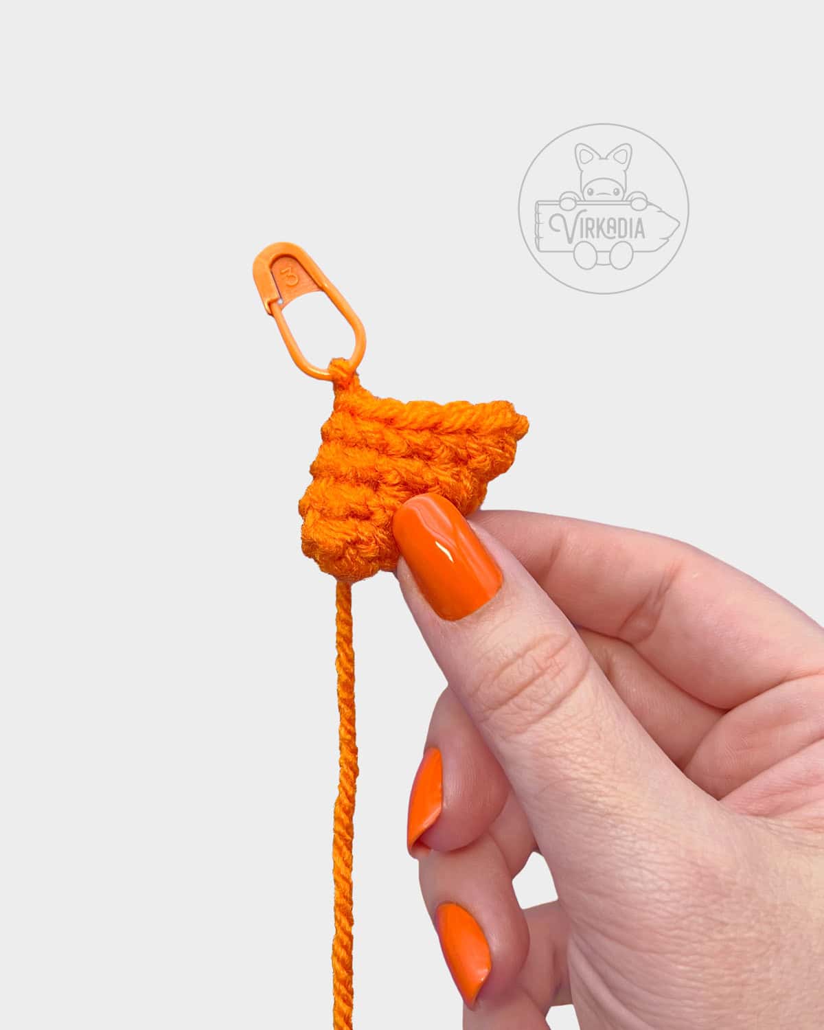 free amigurumi tutorial of how the top of the flame should look