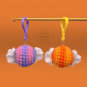 free crochet candy keychain for Halloween decorations, spooky holiday decor, DIY play food, and bag charm gifts