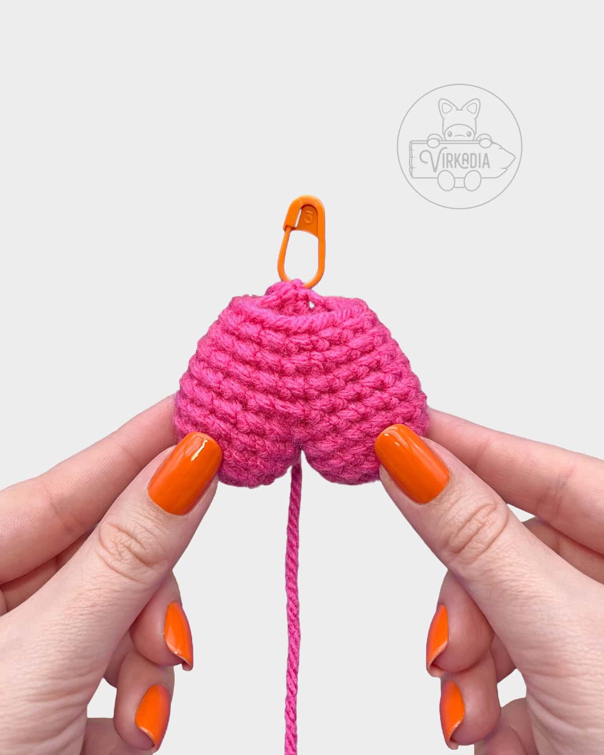 free crochet heart keychain tutorial of how to decrease your rounds