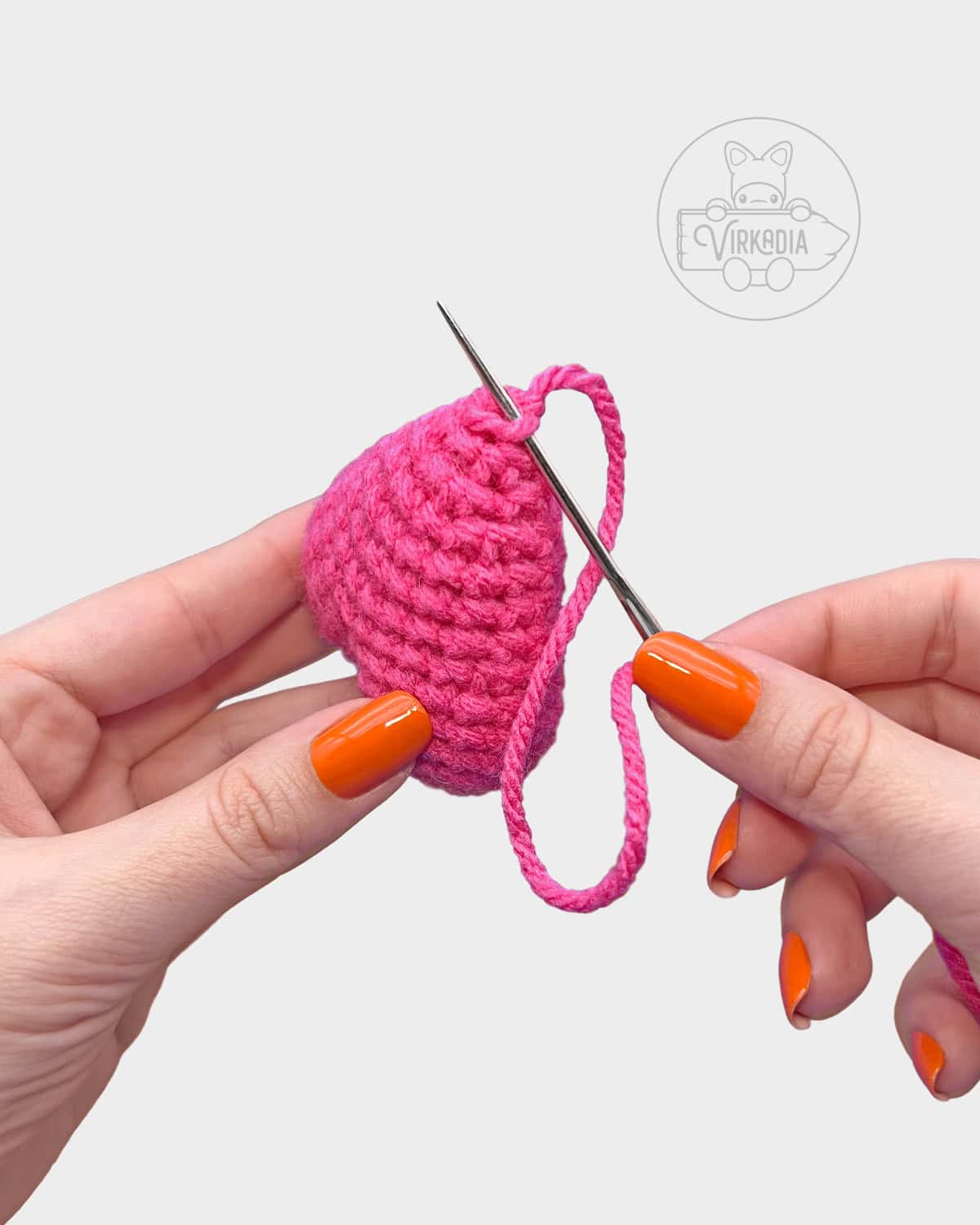 free crochet heart keychain tutorial of how to sew closed