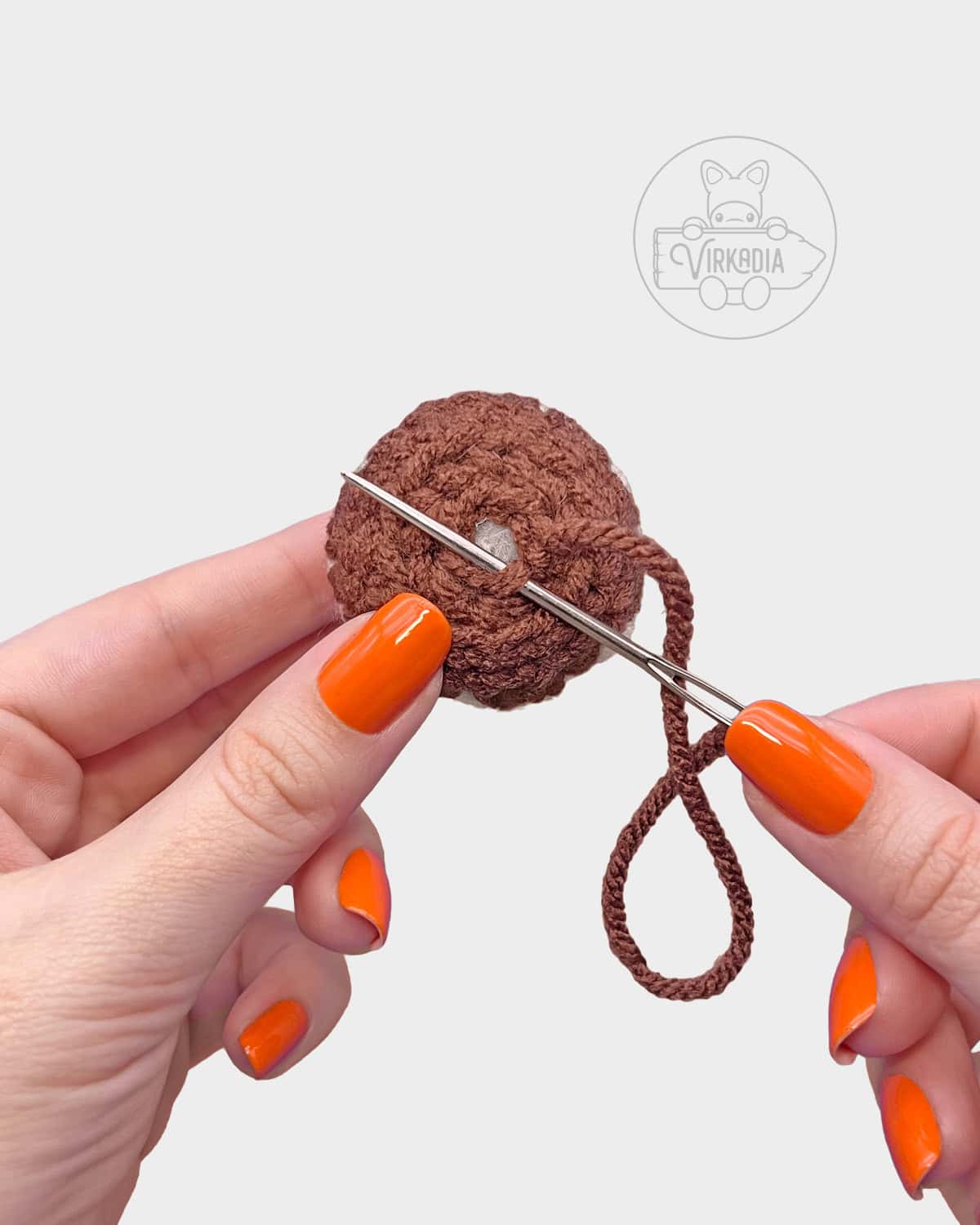 free amigurumi tutorial of how to sew the chocolate marshmallow closed