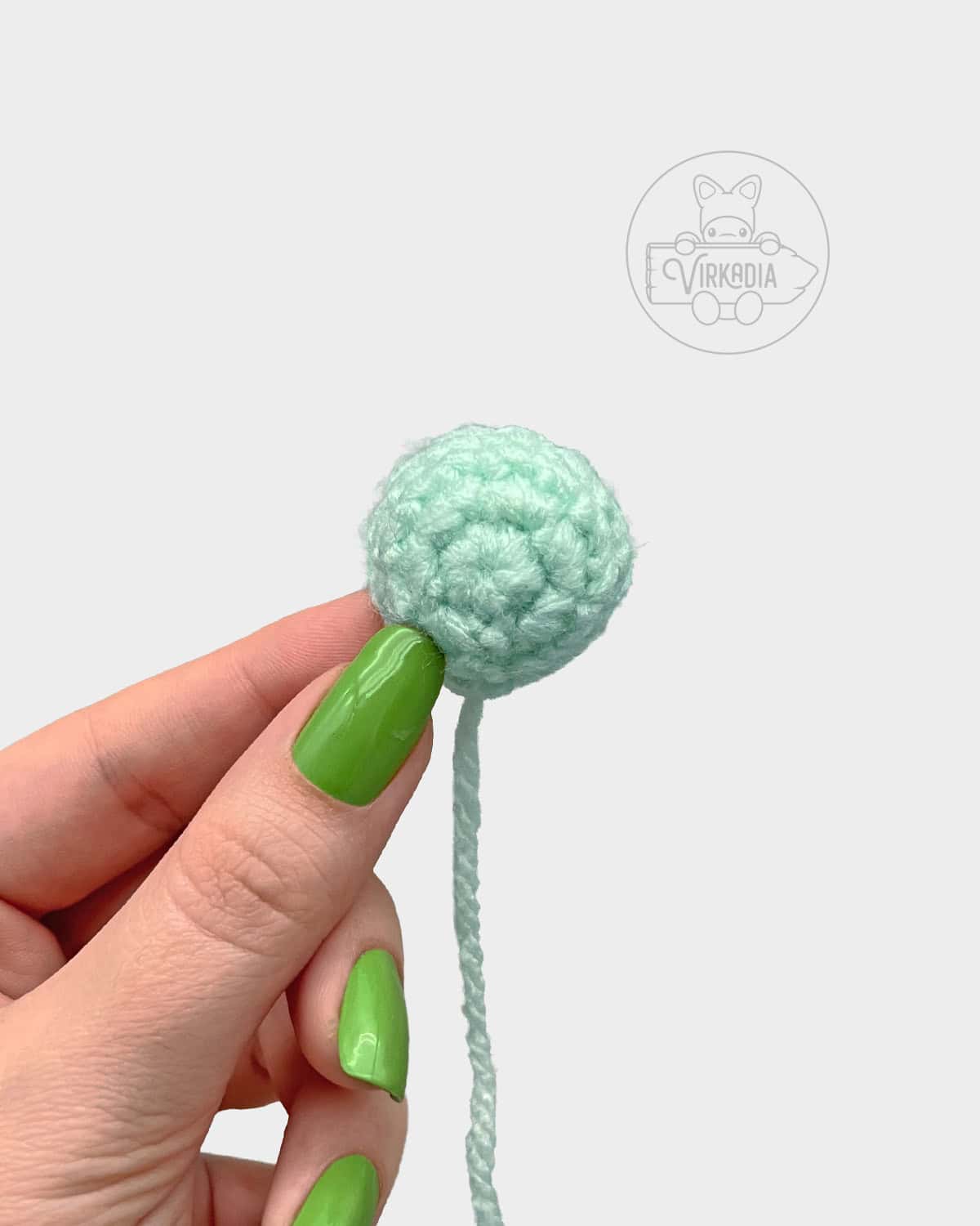 free doll accessories tutorial of how the top dome of the UFO should look