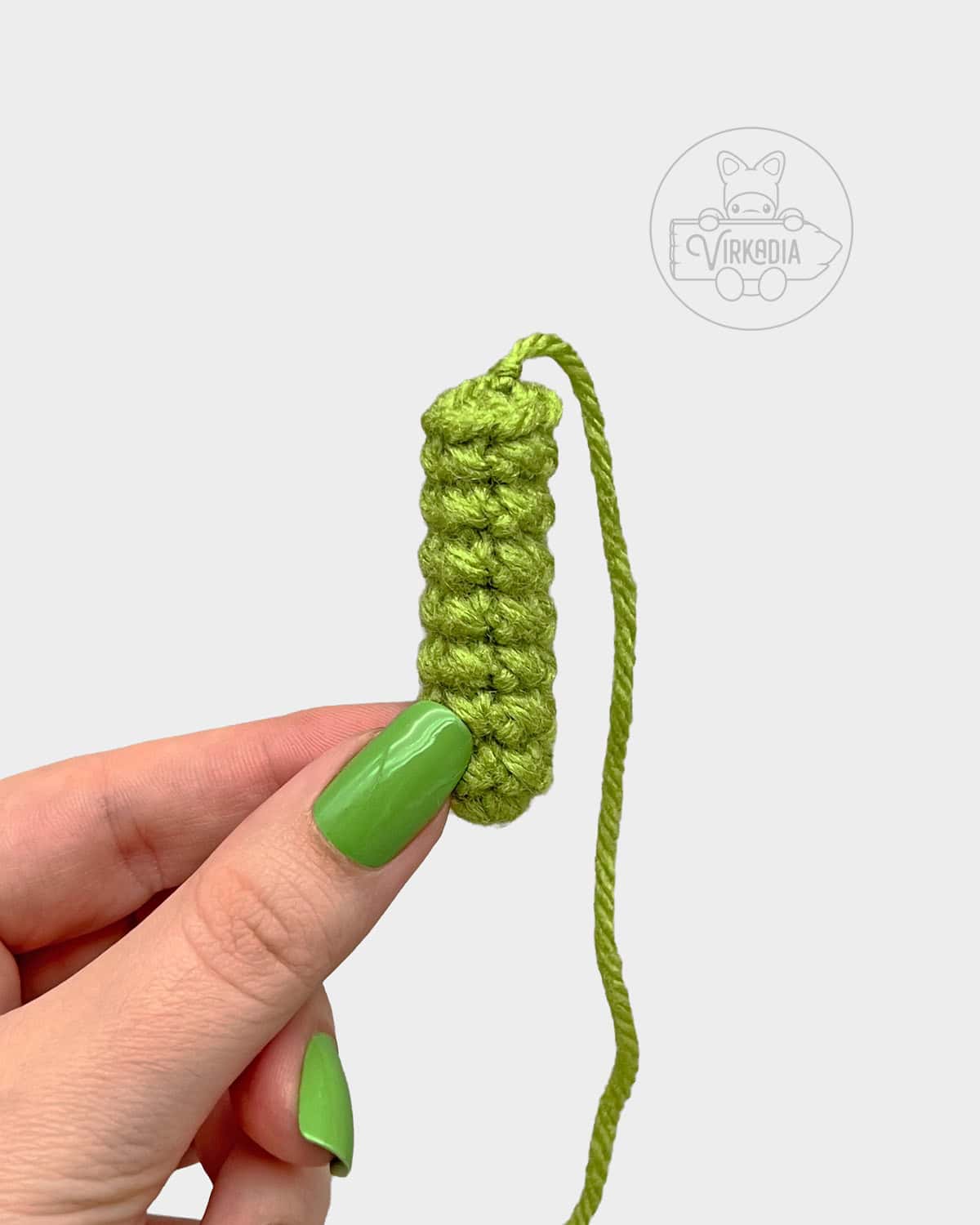 free doll amigurumi tutorial of how the finished arm should look